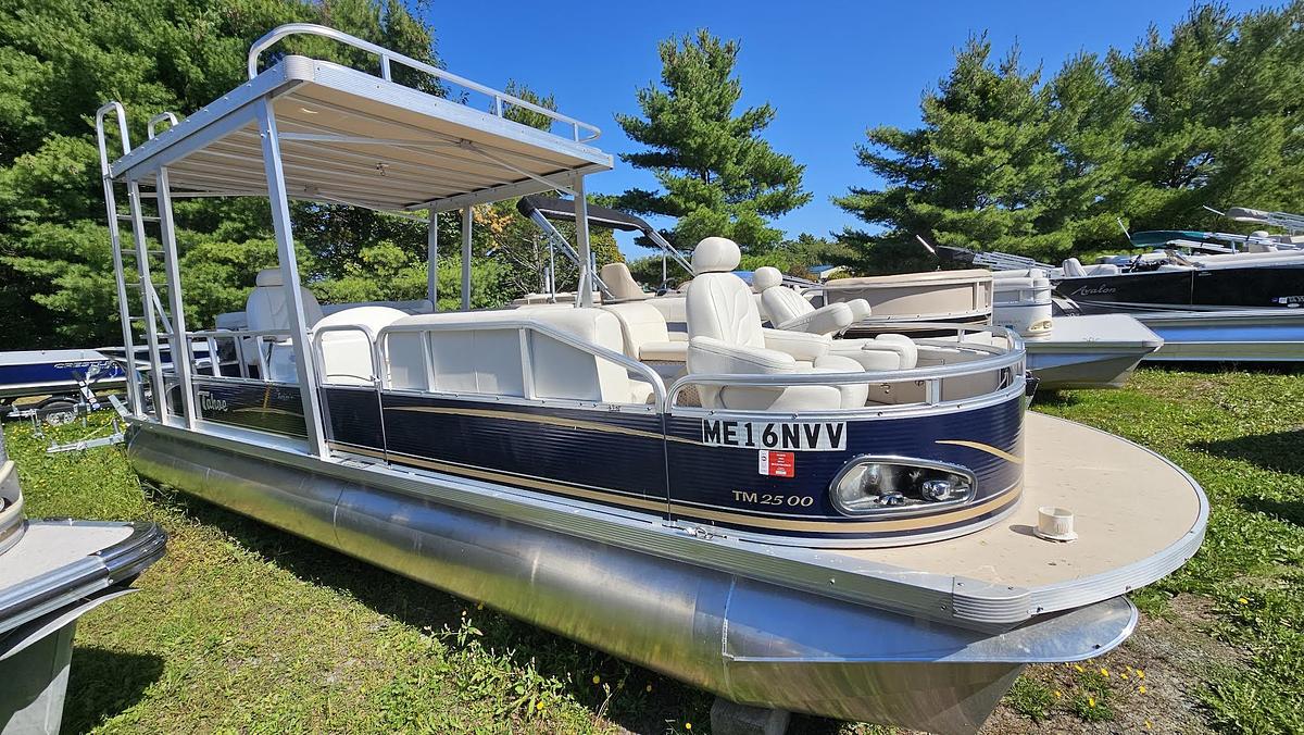 Used 2010 Avalon Tahoe 2425 Funship