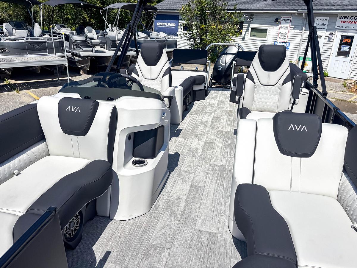 2026 Avalon 2385 LSZ QUAD LOUNGE SHIFT