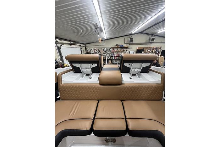 2024 CROWNLINE 240 SS CR-24-03