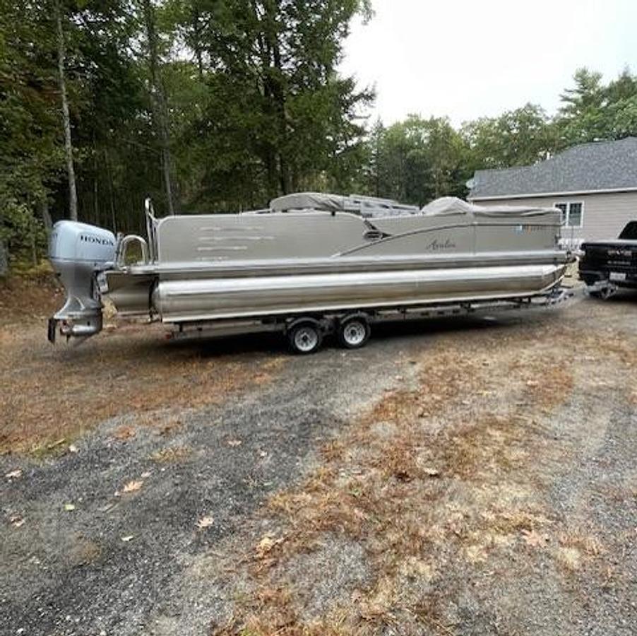 Used 2019 Avalon 2585 Catalina CR Tritoon