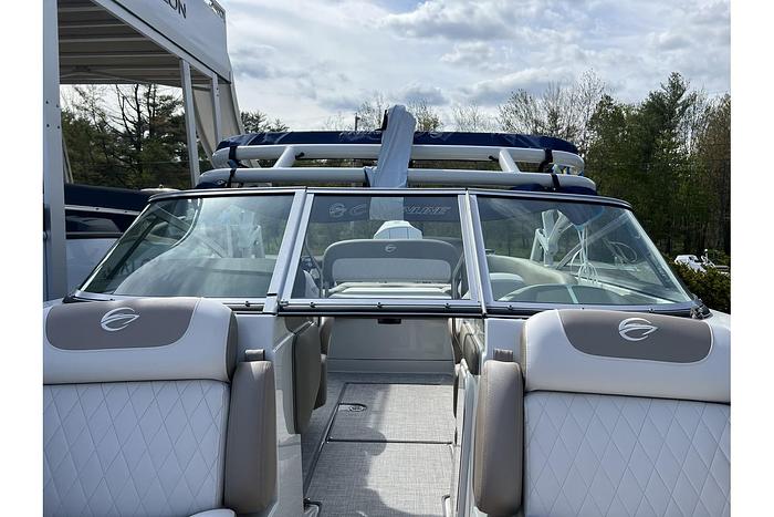 2024 CROWNLINE E220 XS CR-24-02
