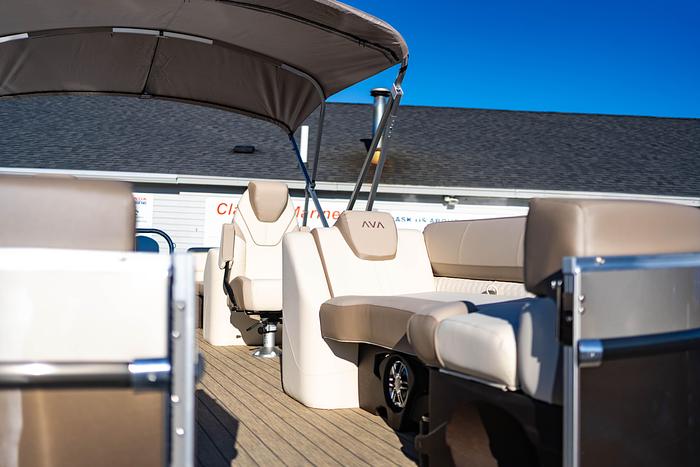 Used 2025 Avalon CATALINA 2385 QUAD LOUNGE