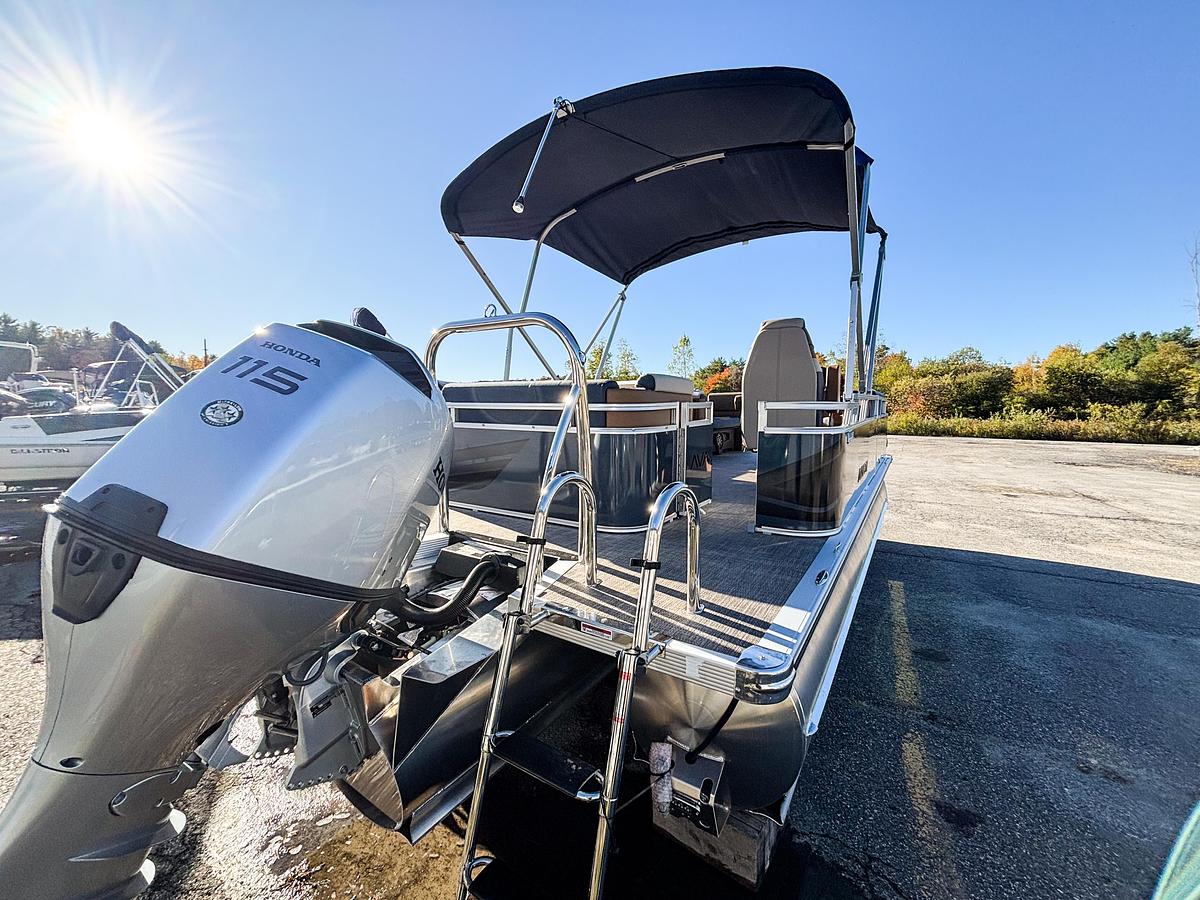 2026 Avalon 1980 VEN CR TRITOON