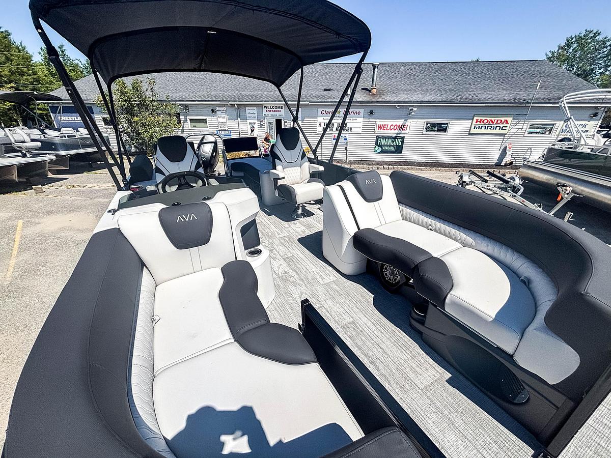 2026 Avalon 2385 LSZ QUAD LOUNGE SHIFT