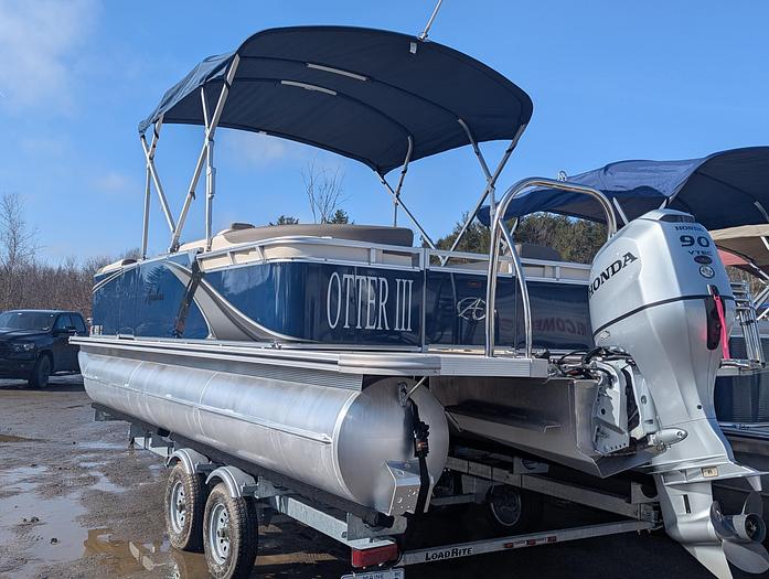 Used 2024 Avalon 2385 LSZ Quad Lounge