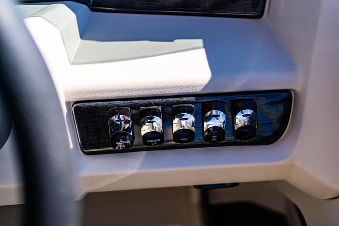 Used 2025 Avalon 1985 LSZ Cruise