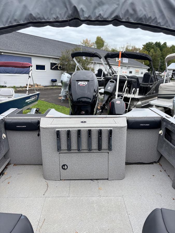 Used 2018 Crestliner 2250 AUTHORITY