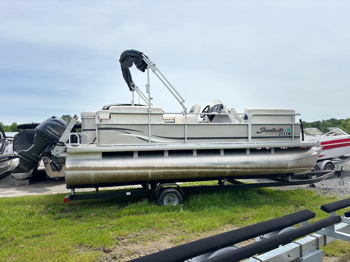 Used 2015 Sweetwater Sunrise 206CL