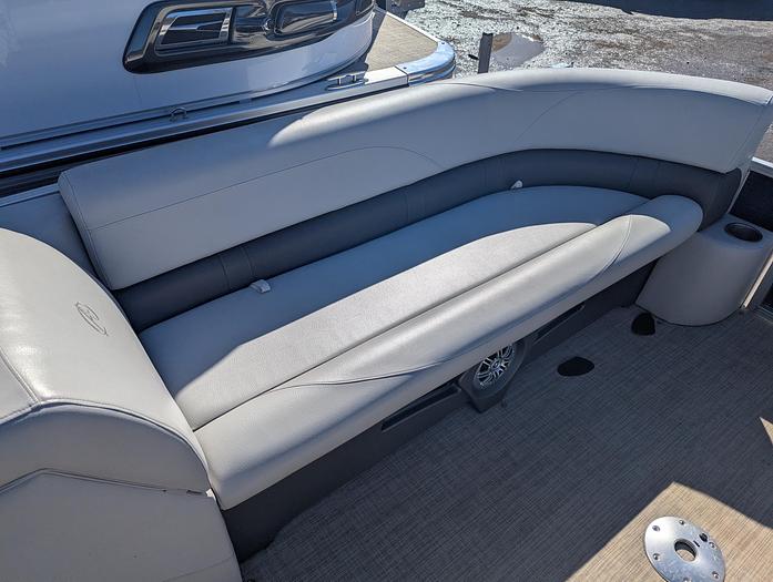 Used 2019 Avalon 2385 GS Cruise