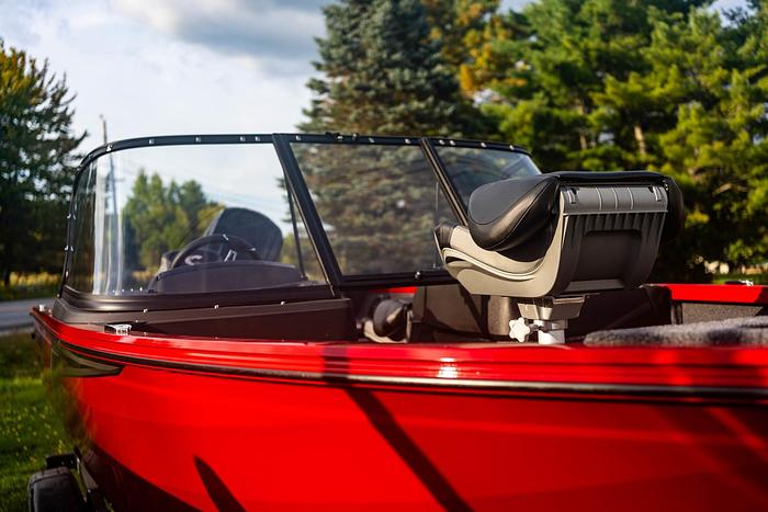 2025 CRESTLINER 1650 HAWK WT JUMPSEAT CL-25-01