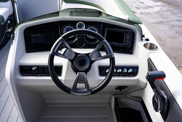 2025 Avalon 2385 Quad Lounger Shift