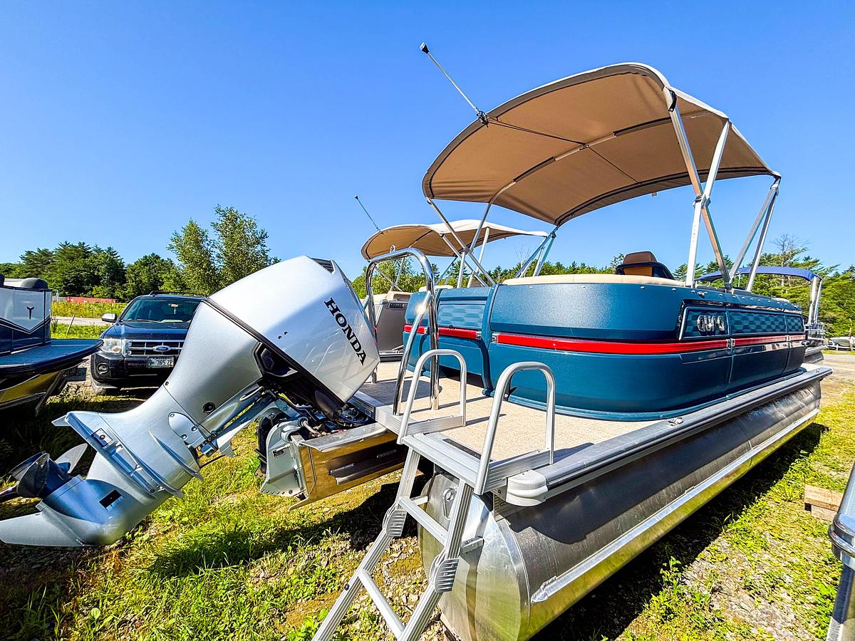 2025 Avalon 2185 Aura Quad Lounge