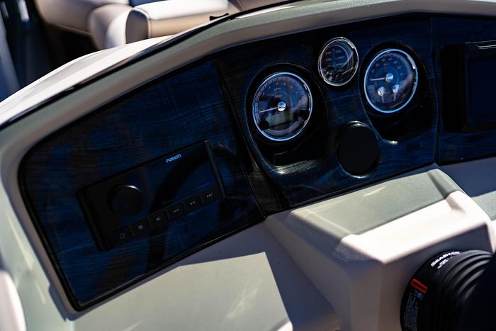 Used 2025 Avalon 1985 LSZ Cruise