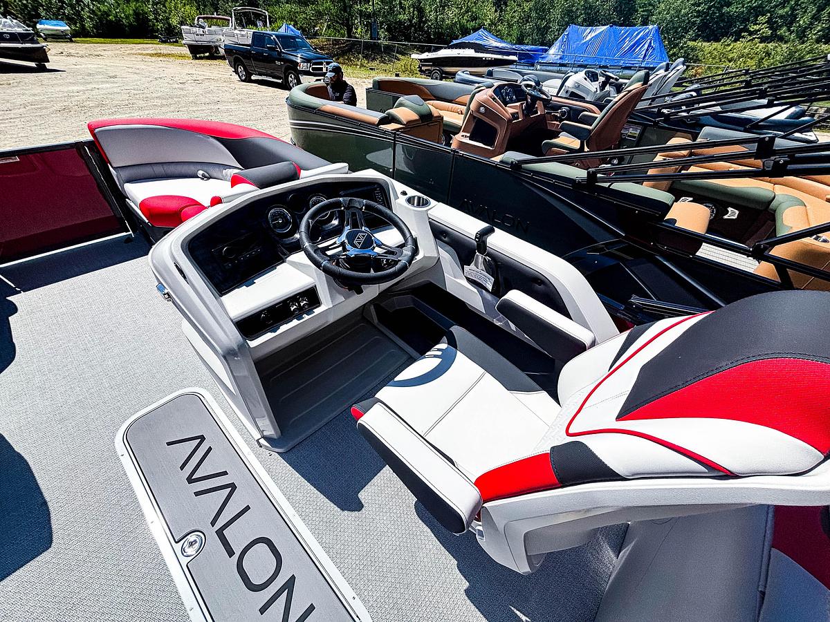 2026 Avalon 2185 LSZ QL TRITOON