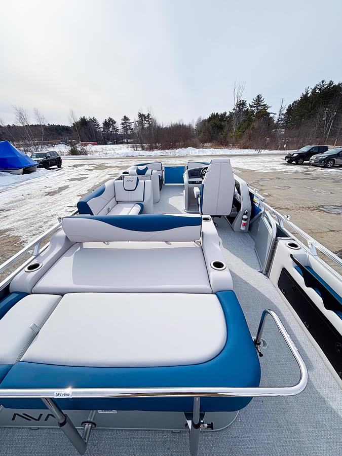 2026 Avalon 2385 LSZ VRB TRITOON