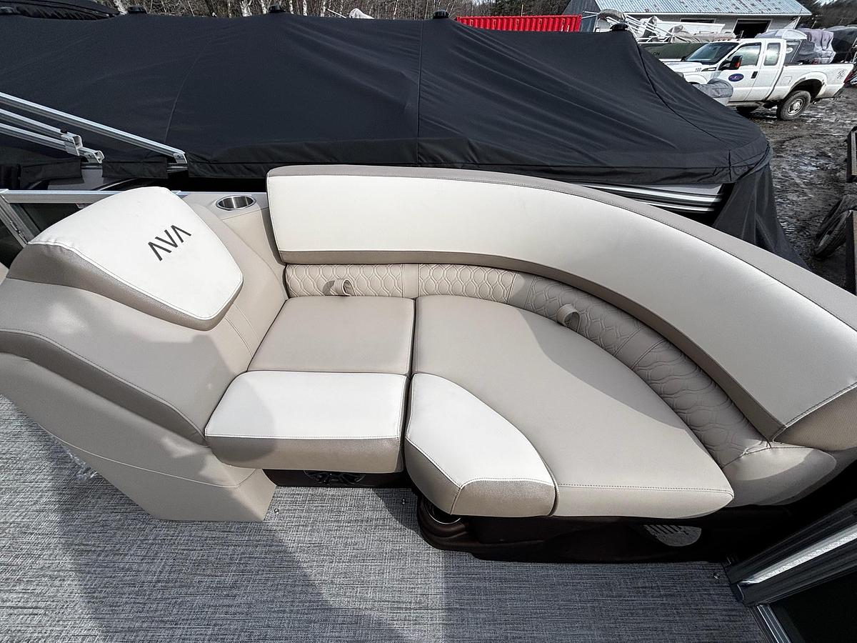 2026 Avalon 2185 LSZ QLS