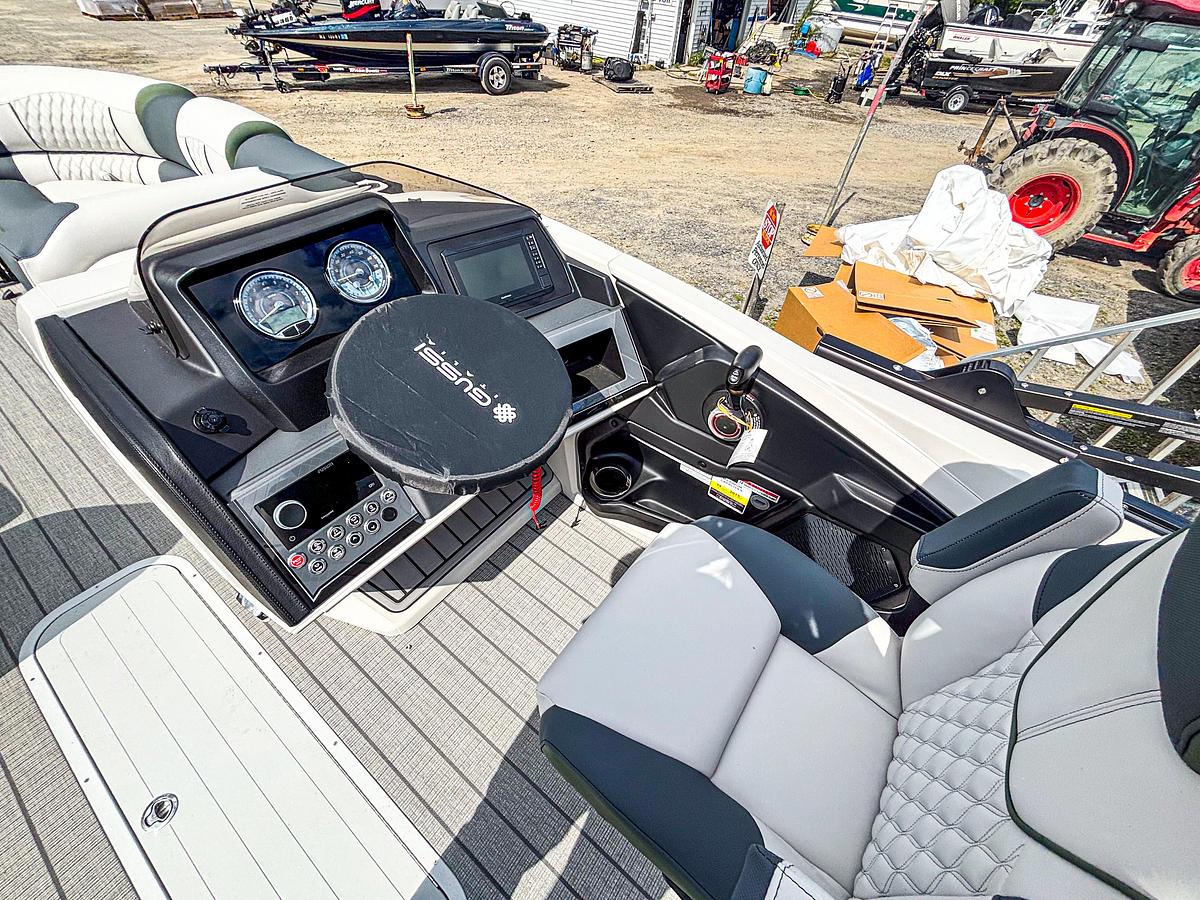 2026 Avalon 2385 CATALINA QLS TRITOON