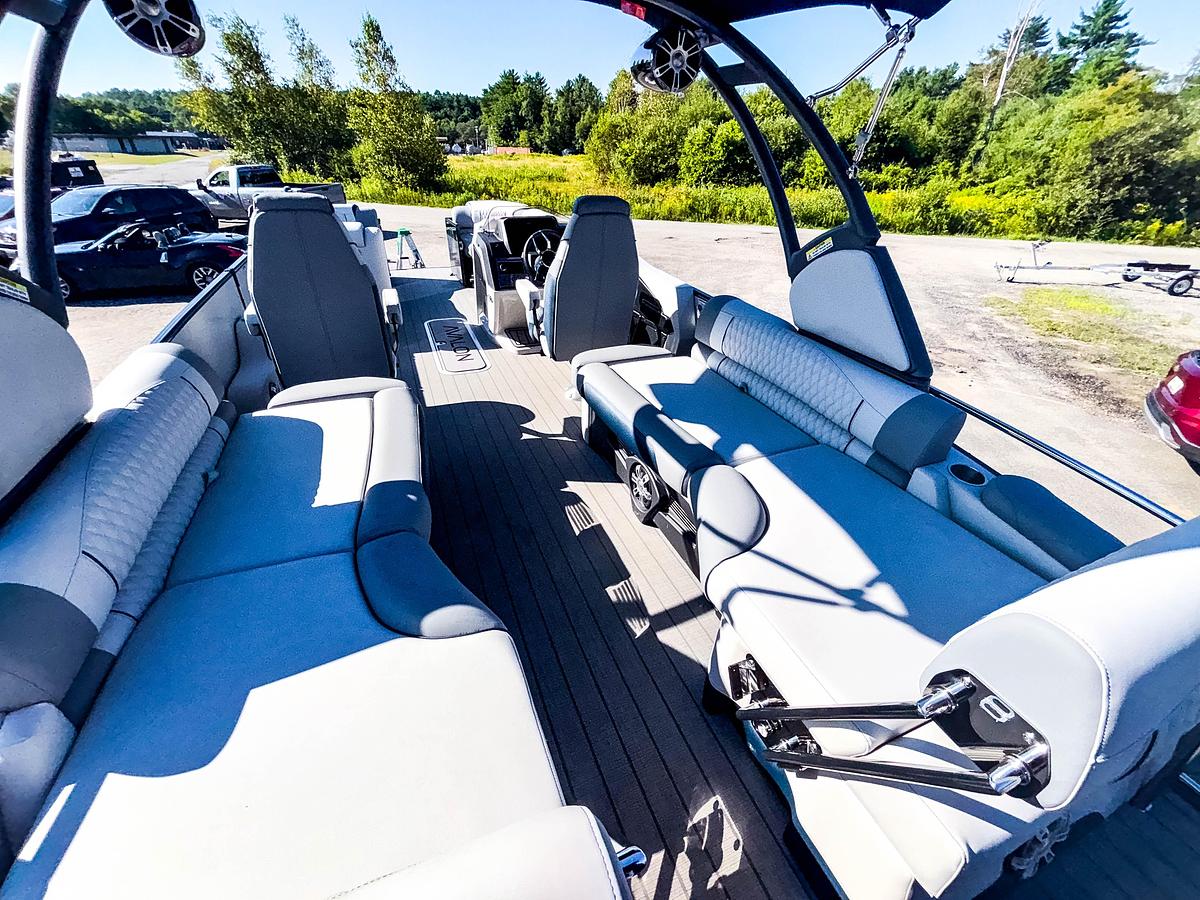 Used 2026 Avalon 2585 Excalibur LTD QLS