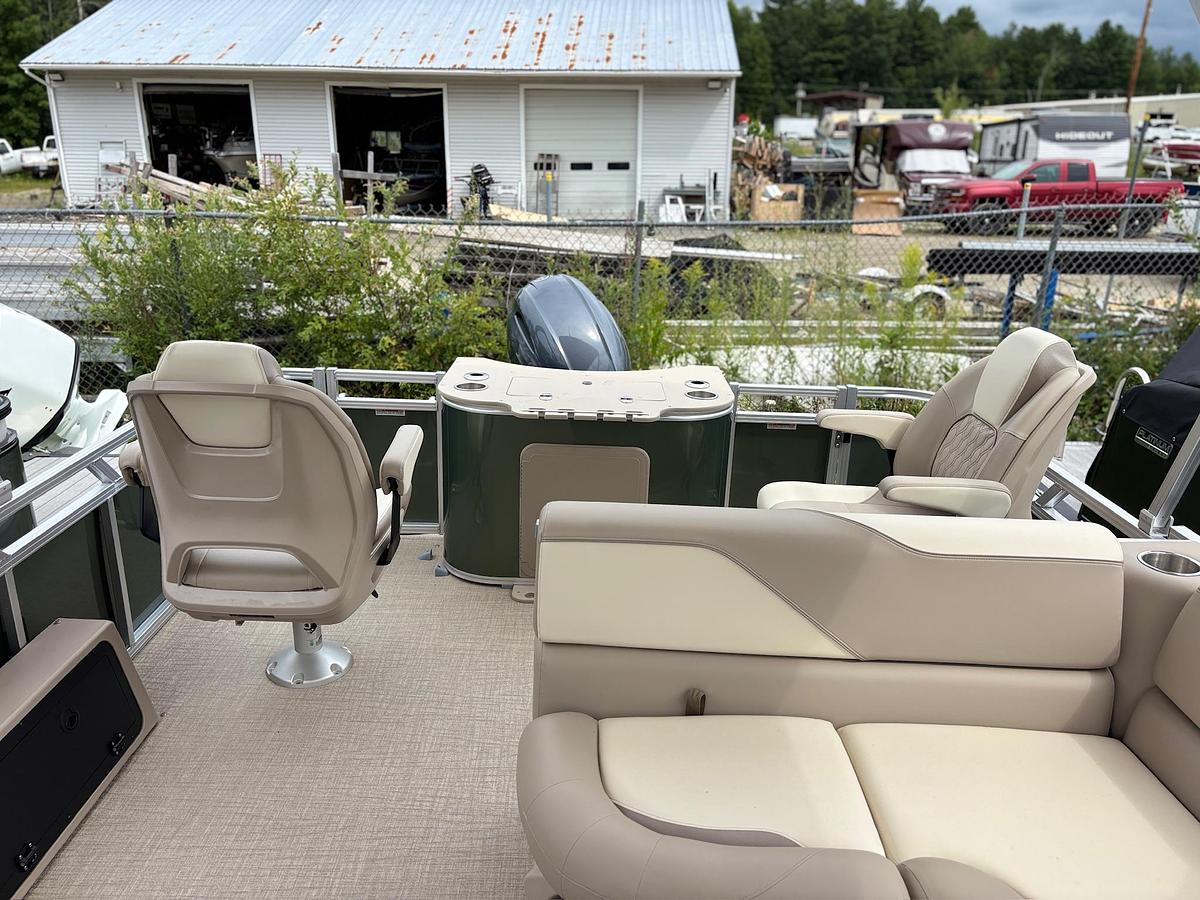 2026 Avalon 2380 Venture RF
