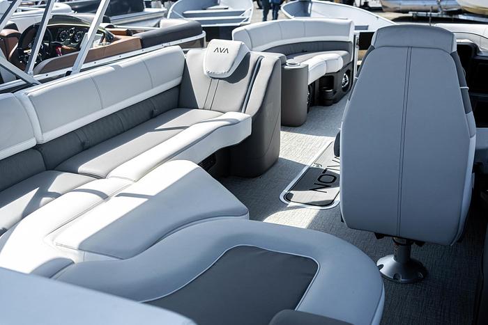 2025 AVALON 2385 CATALINA REAR J LOUNGE