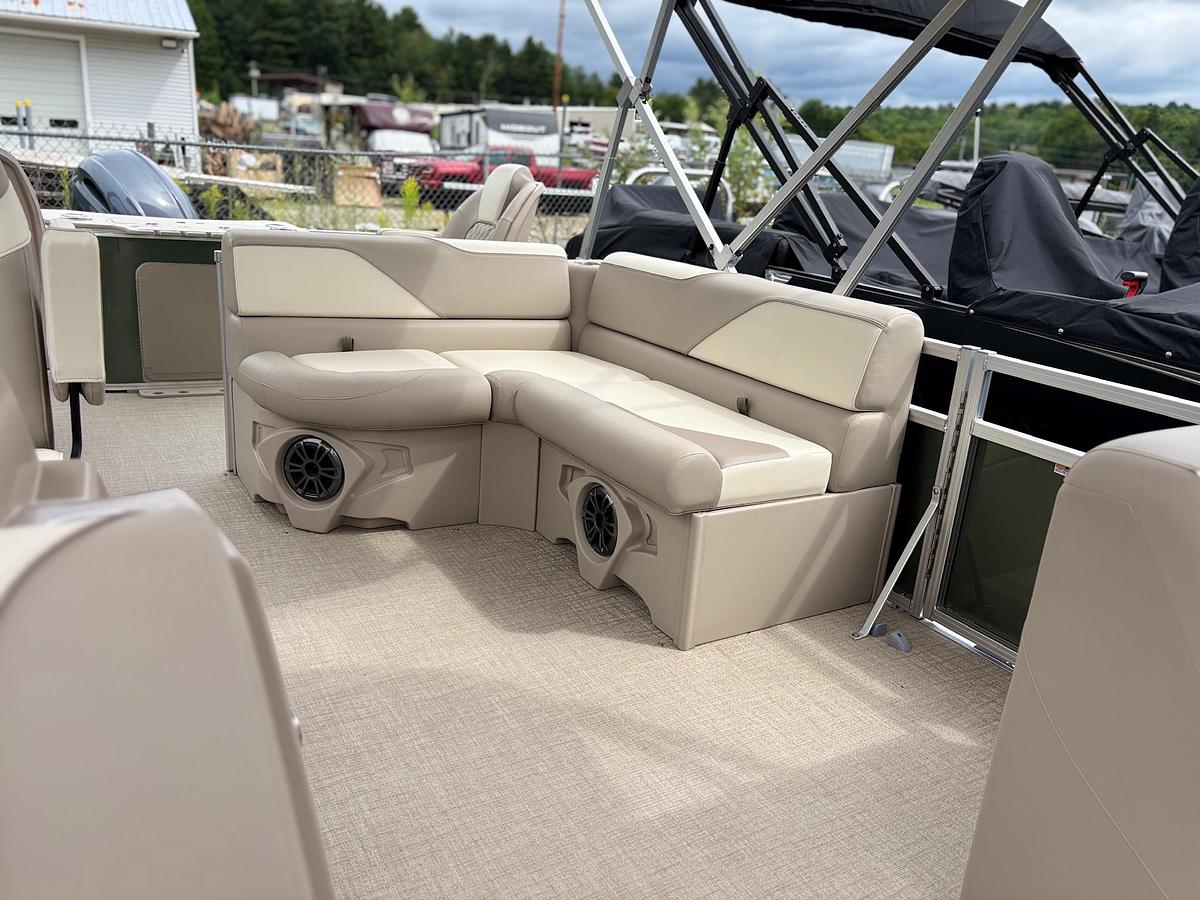 2026 Avalon 2380 Venture RF