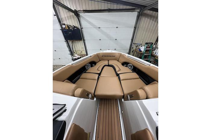2024 CROWNLINE 240 SS CR-24-03