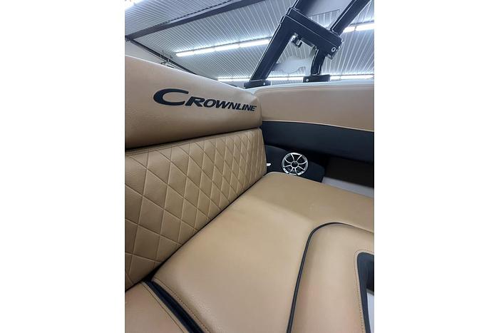 2024 CROWNLINE 240 SS CR-24-03