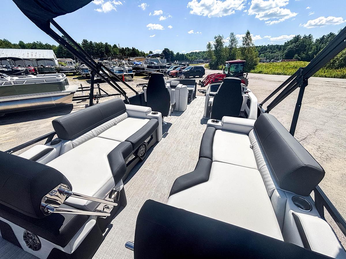 2026 Avalon 2385 LSZ QUAD LOUNGE SHIFT