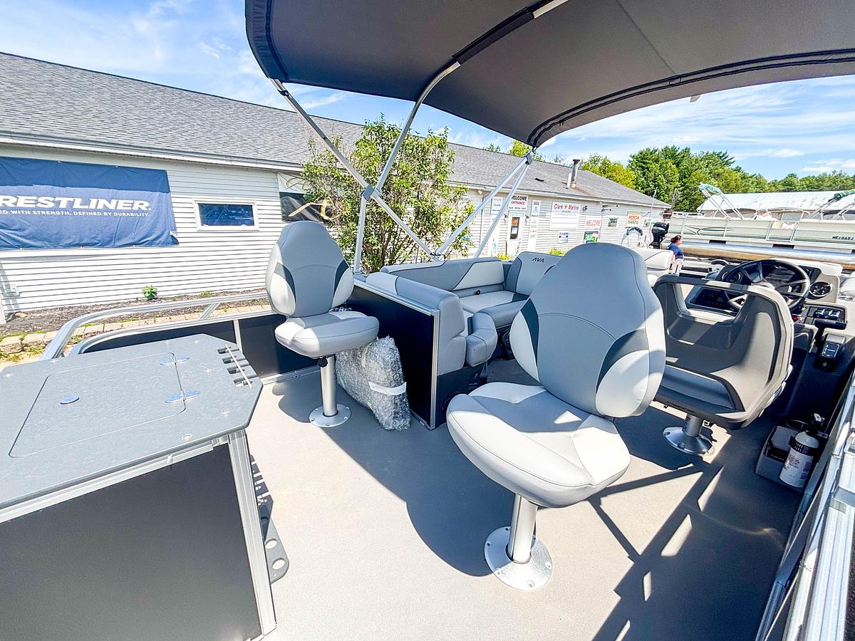 2025 Avalon 2180 Venture RF