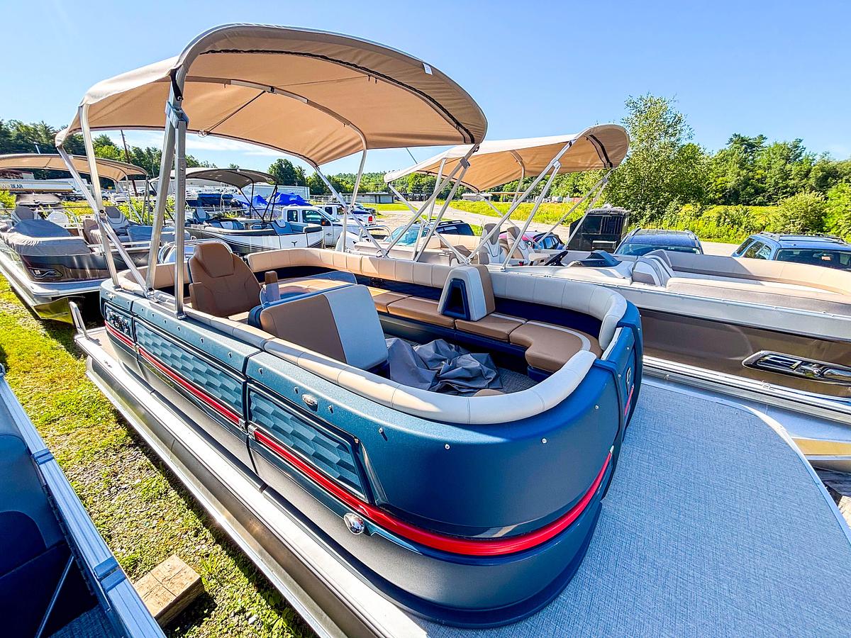 2025 Avalon 2185 Aura Quad Lounge
