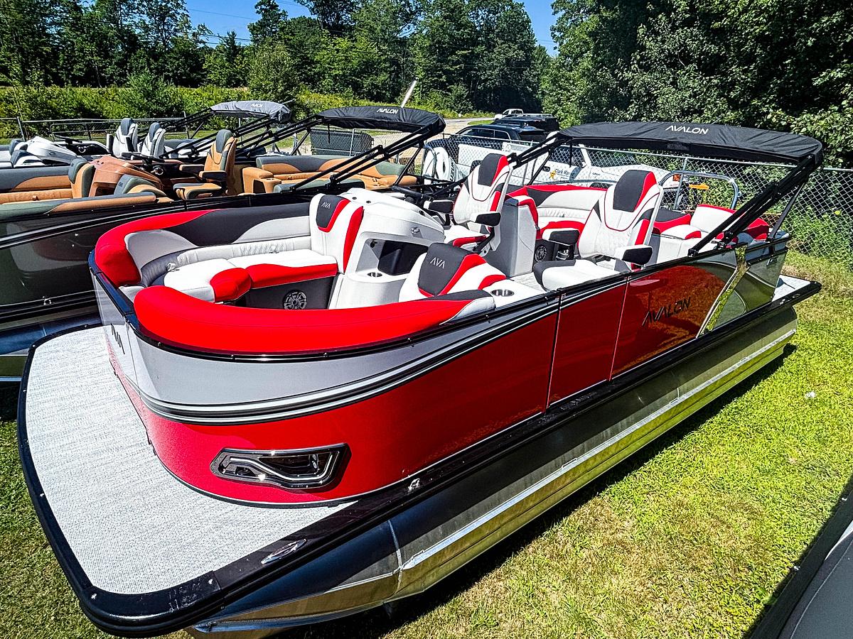 2026 Avalon 2185 LSZ QL TRITOON