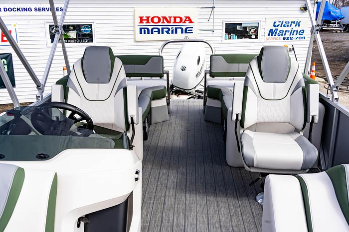 2025 Avalon 2385 Quad Lounger Shift