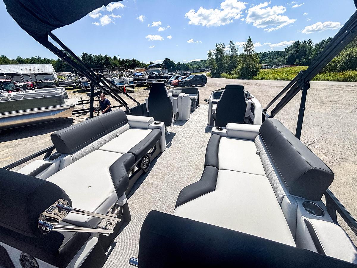 2026 Avalon 2385 LSZ QUAD LOUNGE SHIFT