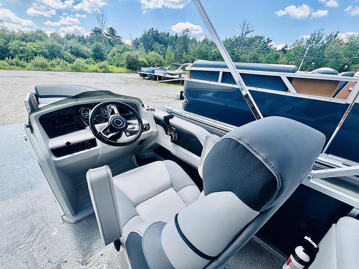 2026 AVALON 2385 LSZ ELITE TRITOON NEW HONDA 200