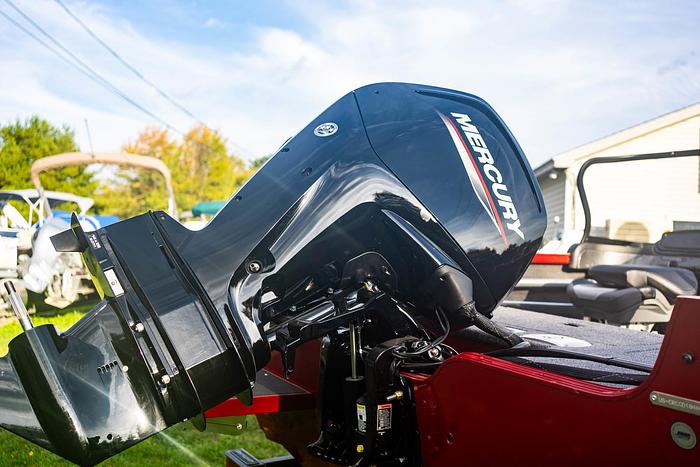 2025 CRESTLINER 1650 HAWK WT JUMPSEAT CL-25-01