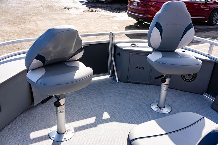 Avalon Venture 85 - 23' Center Console Fish