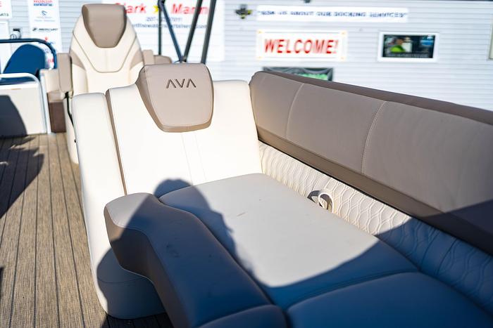 Used 2025 Avalon CATALINA 2385 QUAD LOUNGE