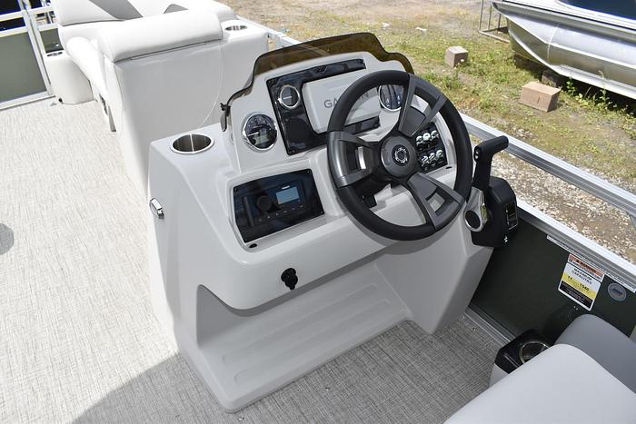 2025 AVALON VENTURE 2385 REAR FISH AV-25-14