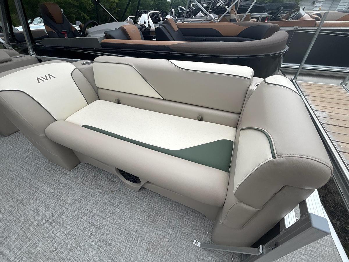 2026 Avalon 1980 VENTURE CR