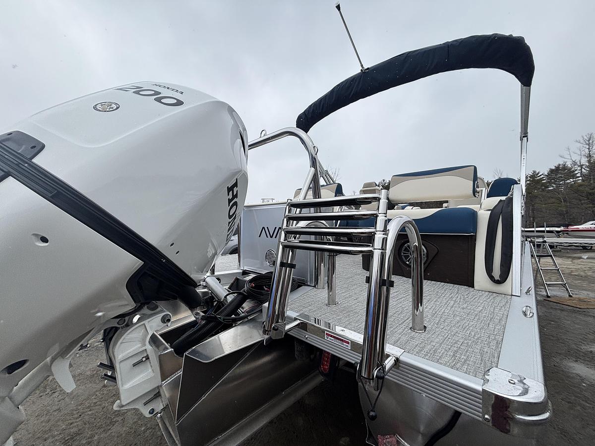 2026 Avalon 2385 LSZ QLS