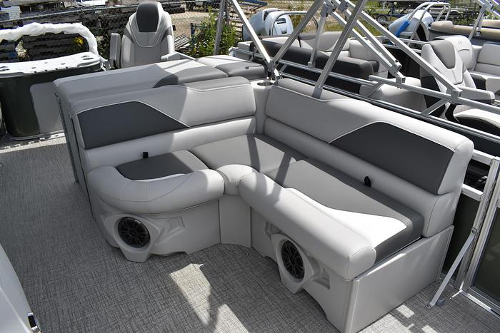 2025 AVALON VENTURE 2385 REAR FISH AV-25-14