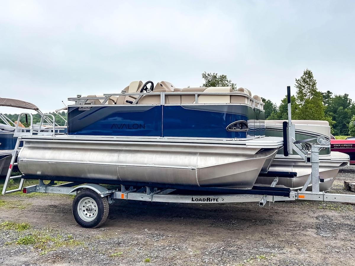 2025 Avalon 1575 Venture CR