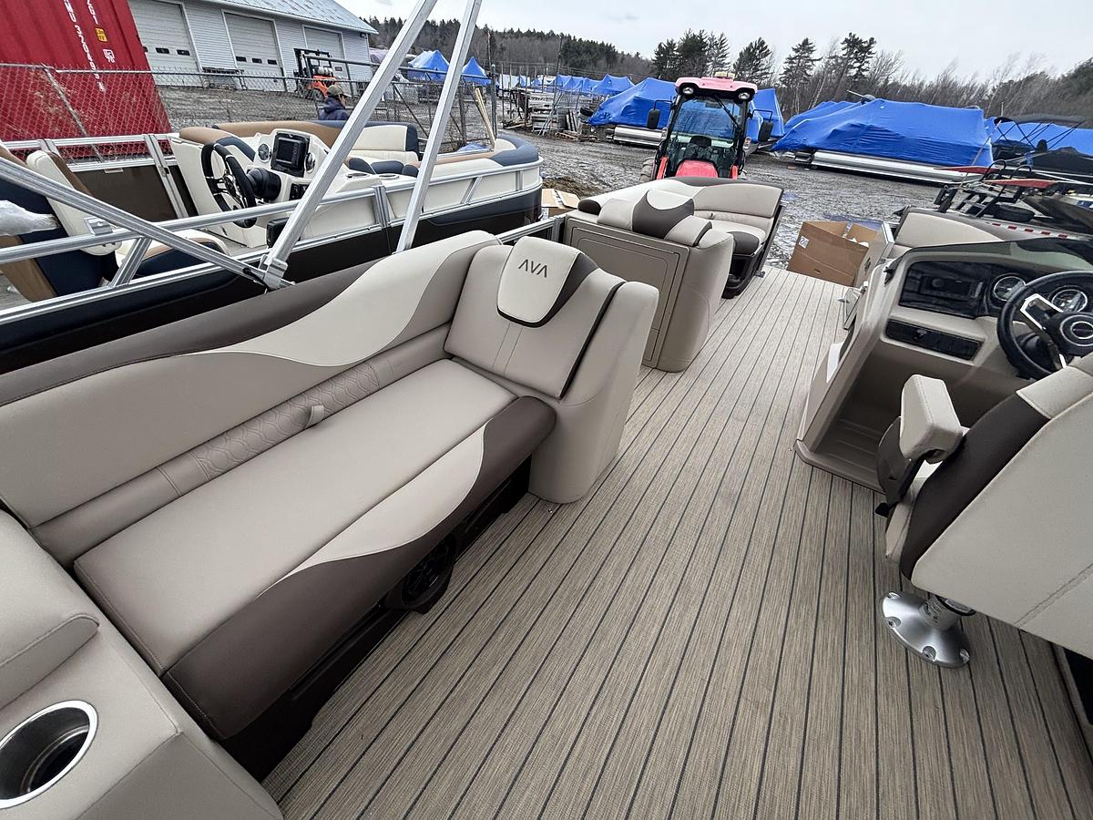 2026 Avalon 2385 LSZ ELITE