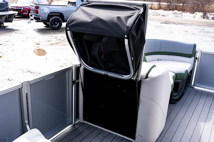 2025 Avalon 2385 Quad Lounger Shift