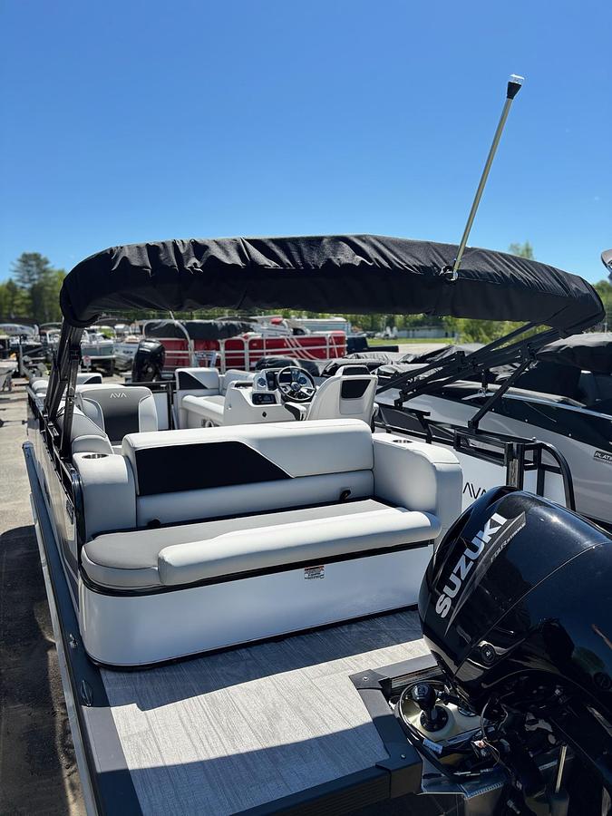 2026 Avalon 2180 VENTURE CRB