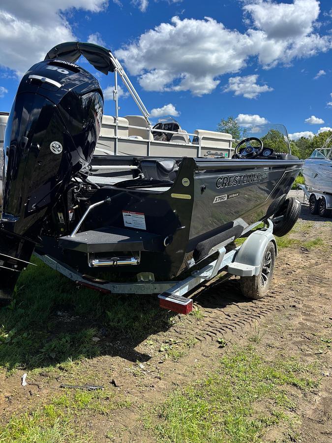 2026 Crestliner 1750 Hawk JS
