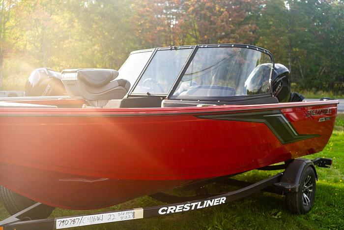 2025 CRESTLINER 1650 HAWK WT JUMPSEAT CL-25-01