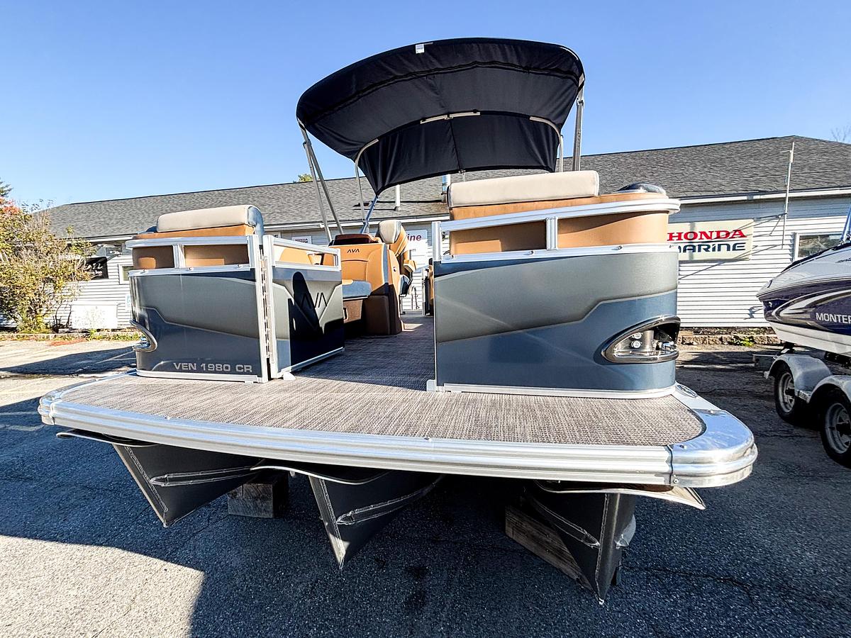 2026 Avalon 1980 VEN CR TRITOON