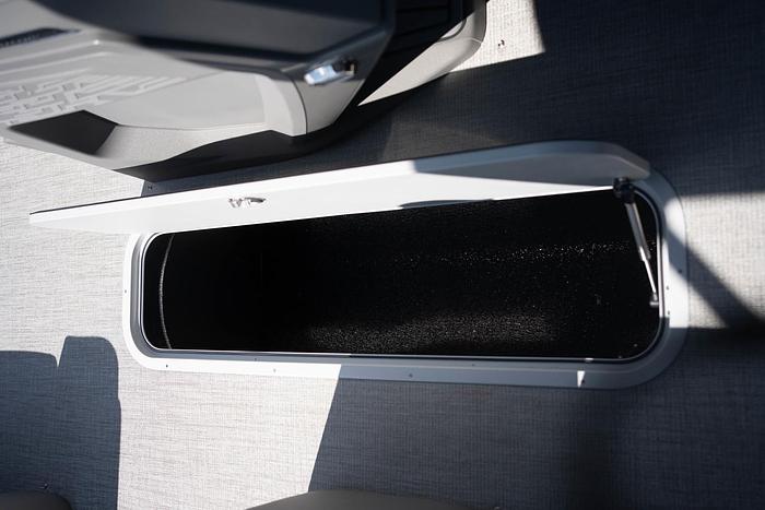 2025 AVALON 2385 CATALINA REAR J LOUNGE