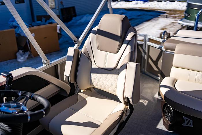 Used 2025 Avalon 1985 LSZ Cruise